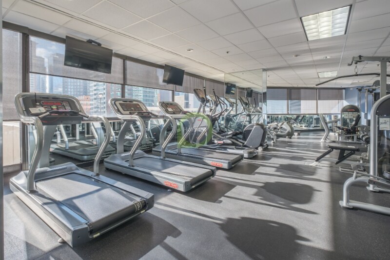 Building Photo - 439 E Ohio St