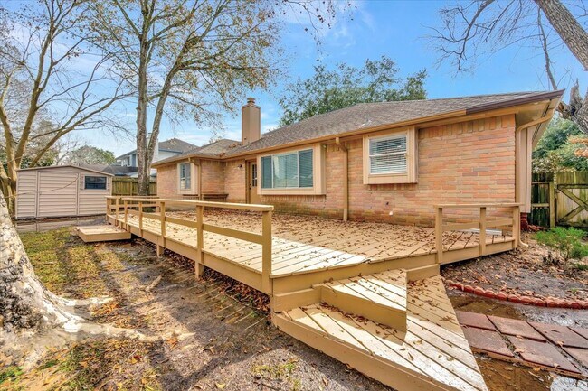 Building Photo - 1807 Palo Duro St