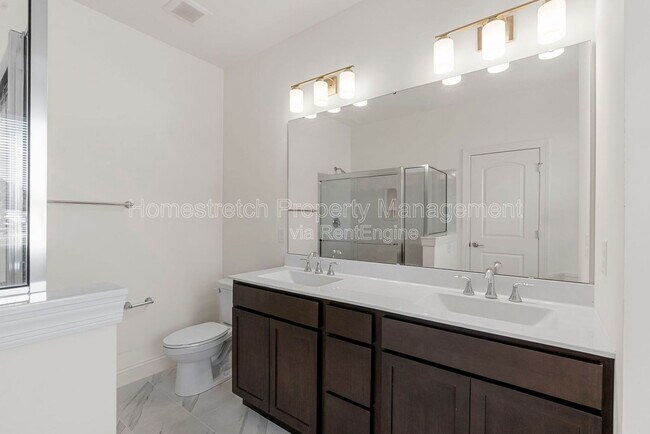 Building Photo - 521 Upper Ridgepointe Ct
