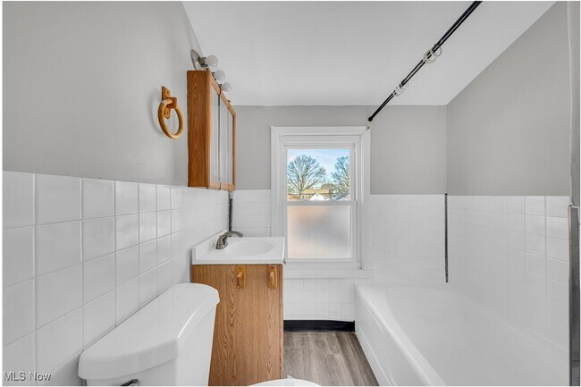 Building Photo - 6306 Westlake Ave