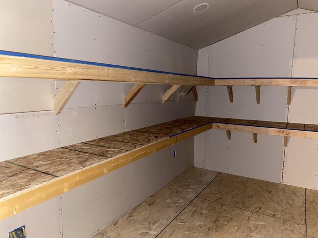 Building Photo - 1713 El Paseo Dr