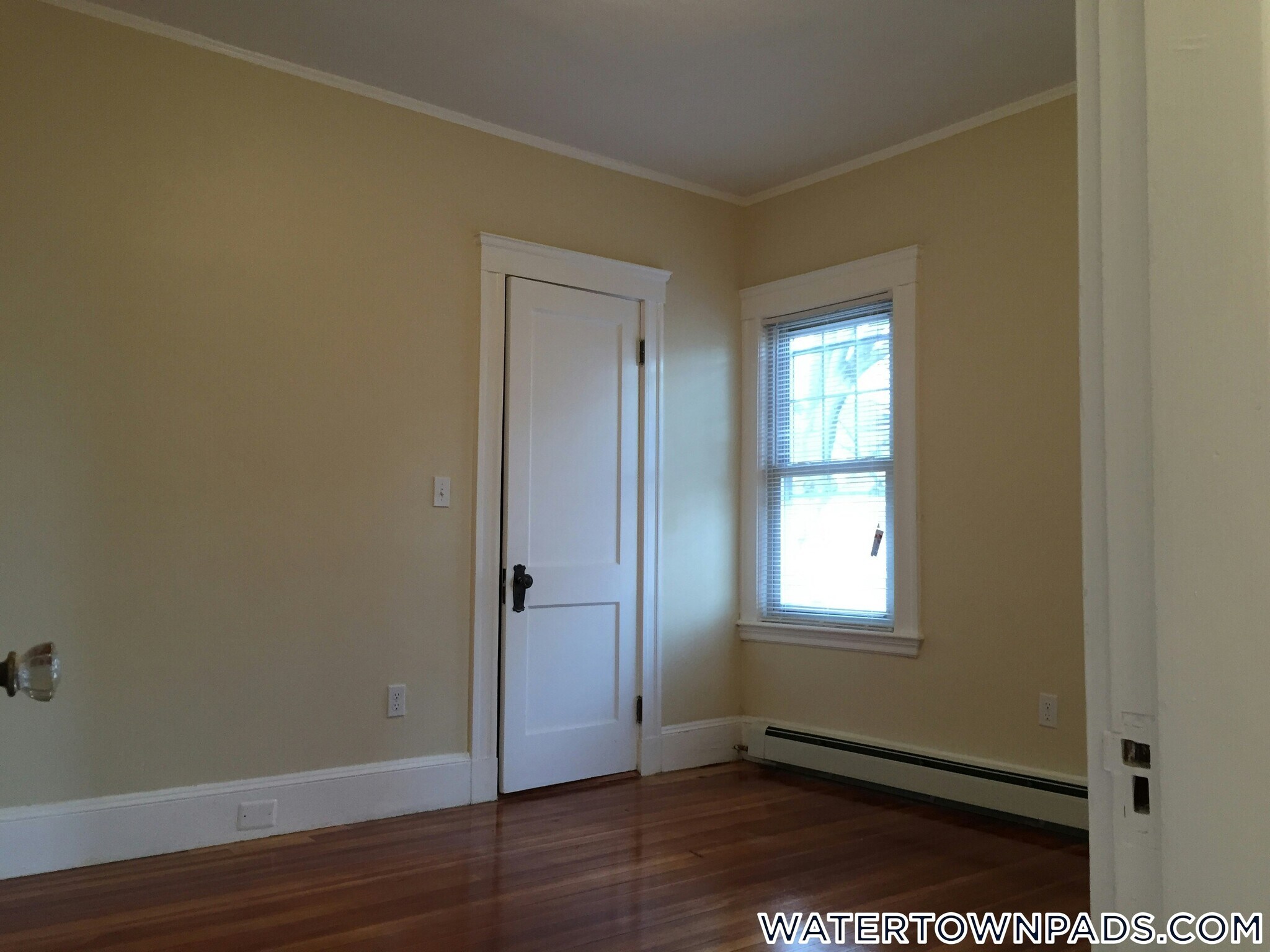 Building Photo - 126 Winsor Ave