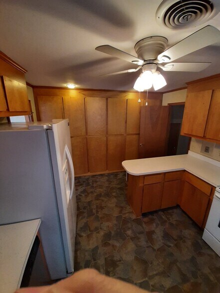 Building Photo - 3213 Tyre Neck Rd