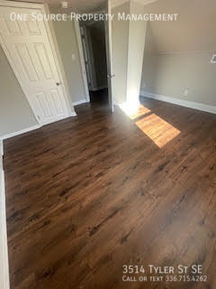 Building Photo - 3514 Tyler St SE