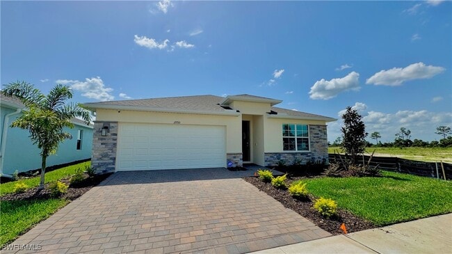 Building Photo - 17710 Shade Tree Loop