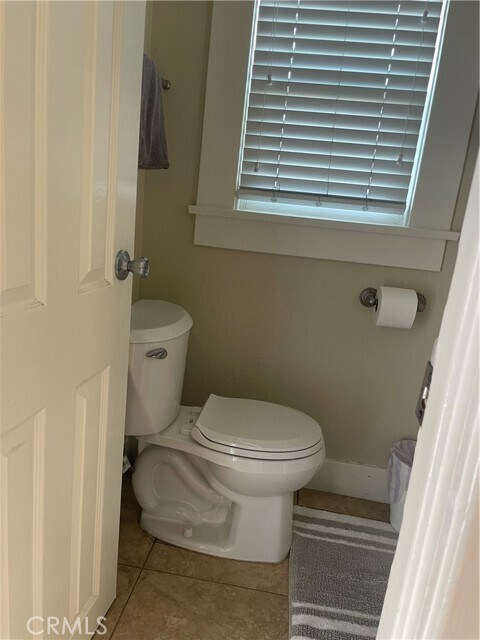 Building Photo - 596 E Arrow Hwy