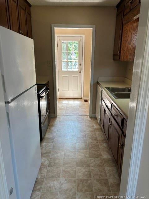 Building Photo - 125 Villa Dr