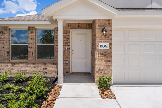 Building Photo - 18602 Gravago Ln