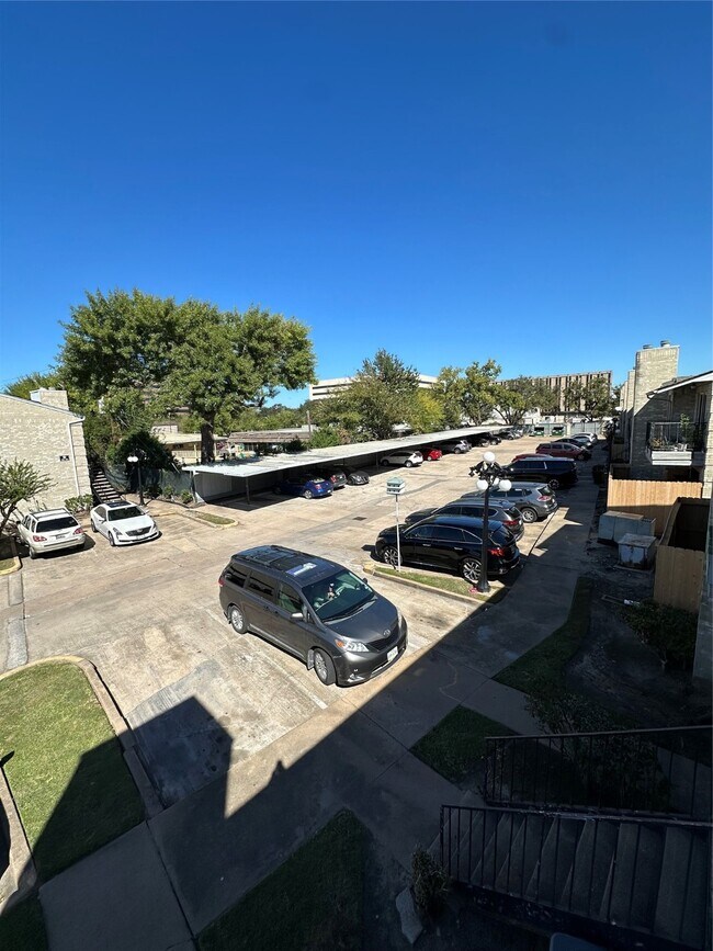 Building Photo - 6500 Sands Point Dr