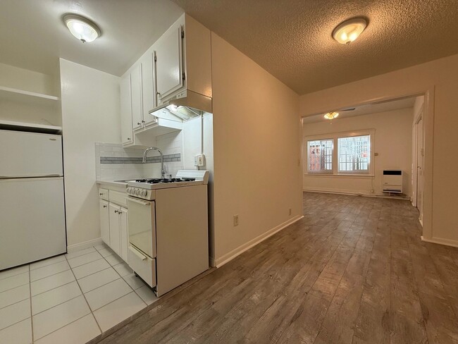 Interior Photo - 26 Westminister Avenue,