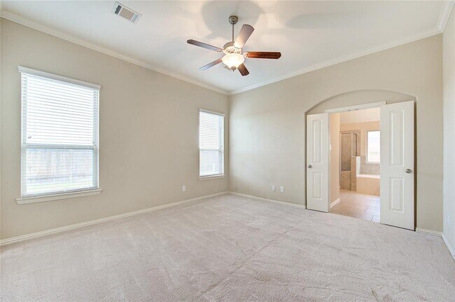 Building Photo - 6710 Trinity Trail Ln