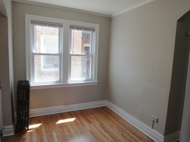 Building Photo - 1941 Grove Ave