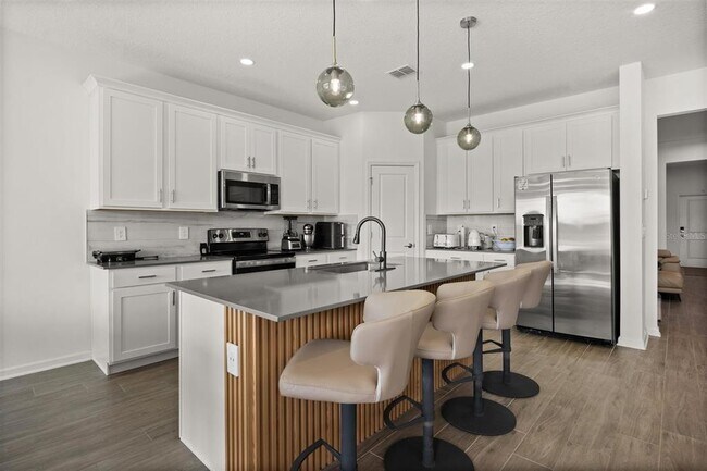 Building Photo - 11163 Great Rock St