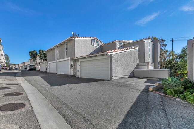 Building Photo - 28348 Rey De Copas Ln