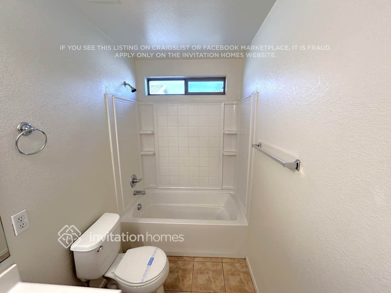 Building Photo - 6446 W Valencia Dr