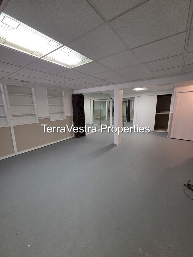 Building Photo - 3 Bed 2.5 Bath in Sicklerville! Eligible for $500 Security Deposit.