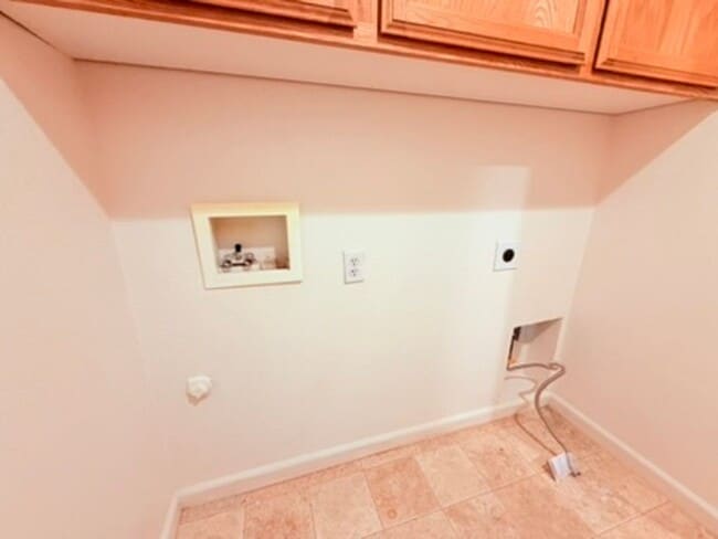 Building Photo - Bright & Spacious 4BD/3BA Home with Downstairs Bed/Bath in Elk Grove