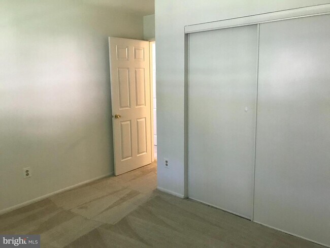 Building Photo - 7821 Enola St