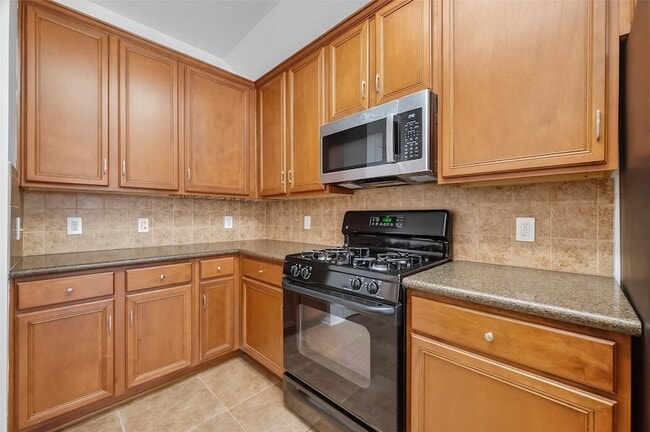 Building Photo - 2905 Fountain Brook Ct