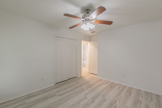 Building Photo - Charming and Updated Home in White Settlement