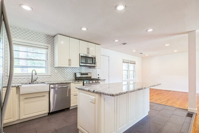Primary Photo - Charming 3BR House in Decatur
