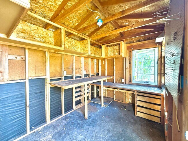 Building Photo - Remodeled Paradise Hills Home With Spectacular Views