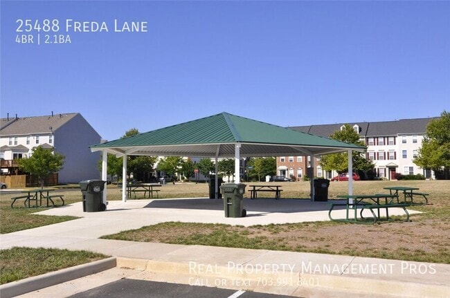 Building Photo - 25488 Freda Ln