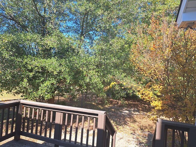 Building Photo - Fantastic Three Bedroom Home in Lexington!