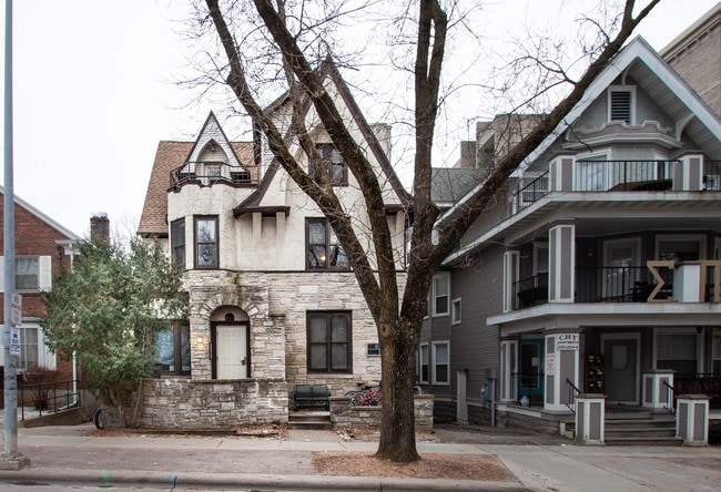 Building Photo - 135 Langdon St