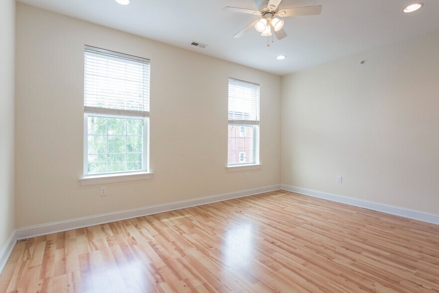 Building Photo - 1935 N 7th St