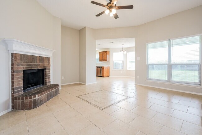 Building Photo - 7110 Myna Dr