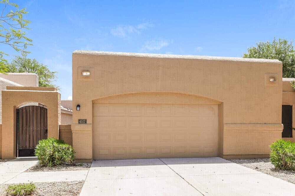 Building Photo - 4517 E Rosemonte Dr
