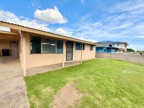 Building Photo - 796 Pomaikai St