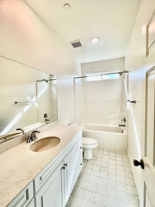 Building Photo - Recently built SINGLE STORY 4 bed, 2 bath, plus office - Riverside