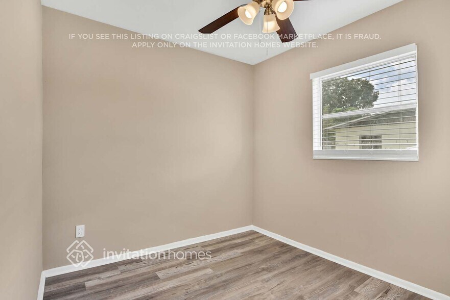 Building Photo - 2623 N Beaumont Ave