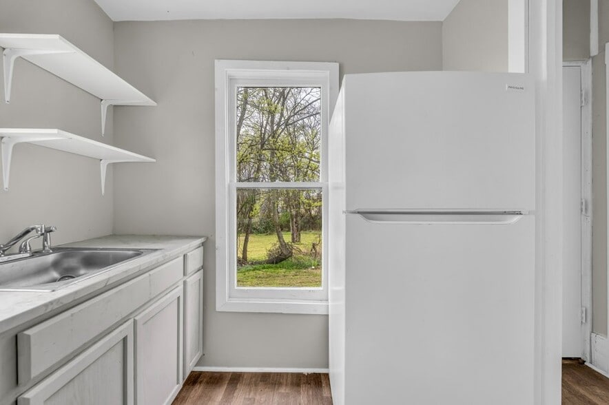 Building Photo - 43 Cottrell St