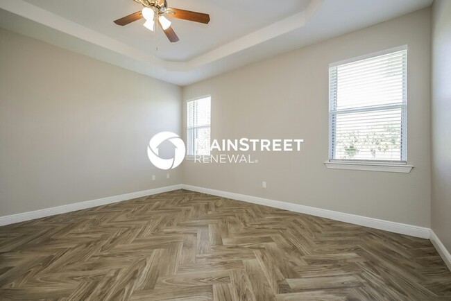 Building Photo - 906 Cortez Ave