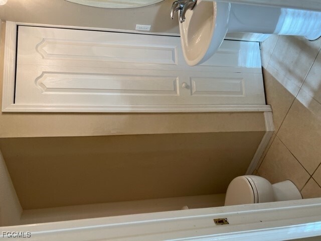 Building Photo - 9440 Ivy Brook Run