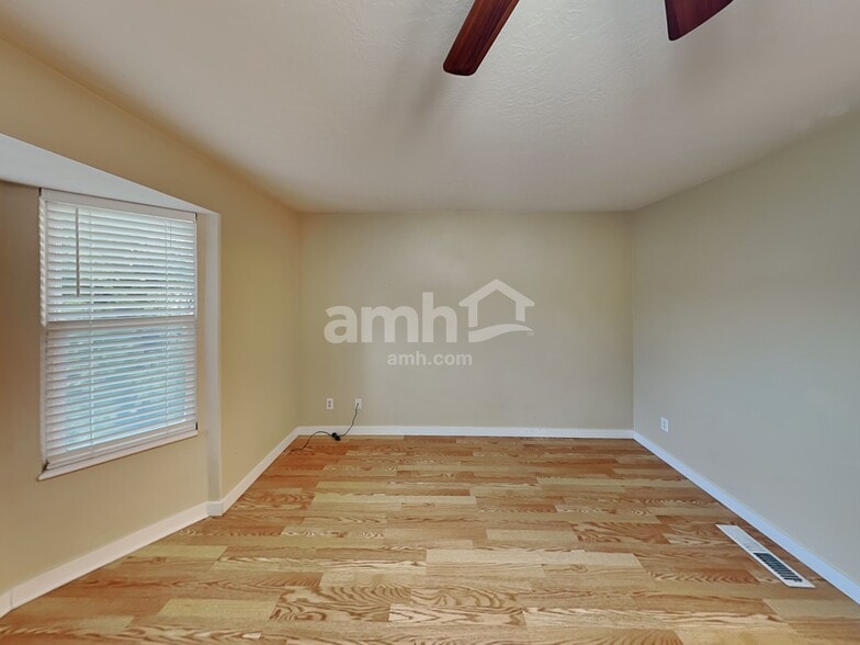 Building Photo - 1659 W 1065 S