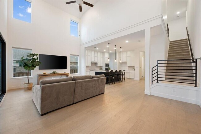 Building Photo - 2240 Sawdust Dr