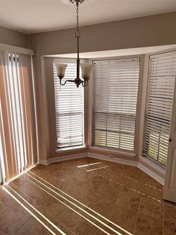 Building Photo - 1000 Lamesa Ct