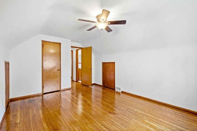Building Photo - AVAILABLE AUGUST 1ST! STUNNING 3 BEDROOM IN BEECHVIEW!