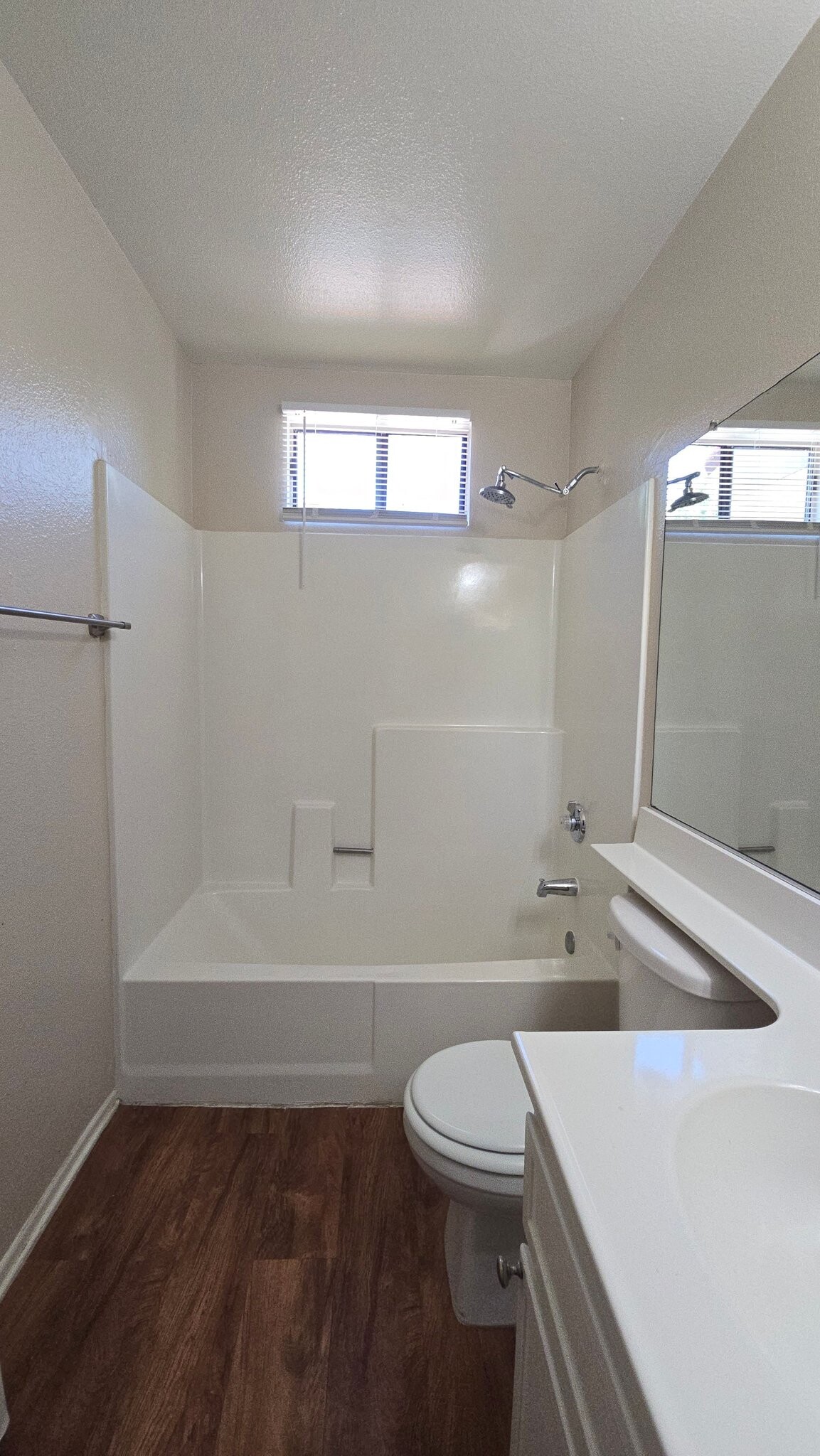 Building Photo - 2050 S Euclid Ave