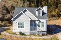 Building Photo - 960 N Grand Ave NW