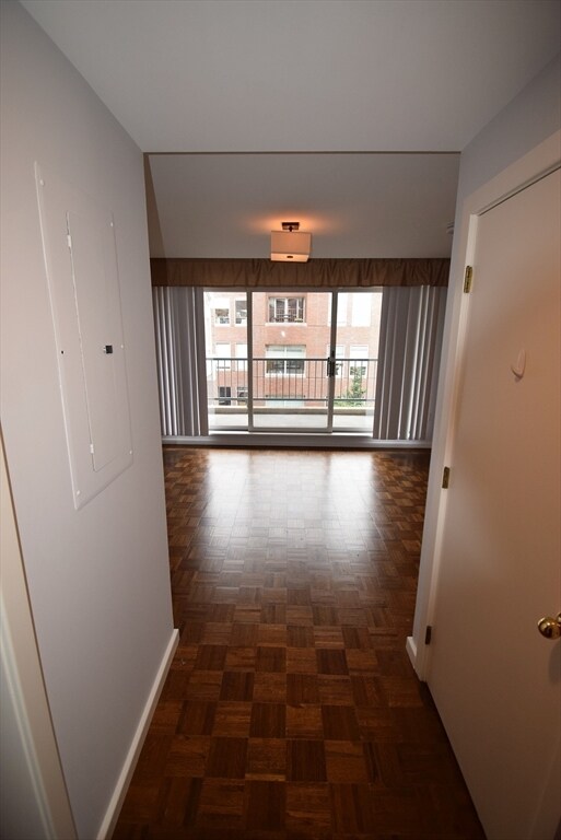 Building Photo - 130 Mt Auburn St