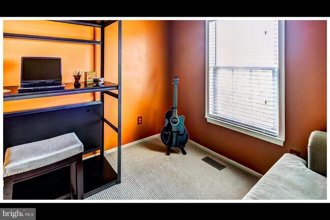 Building Photo - 26 Spring Glen Ct