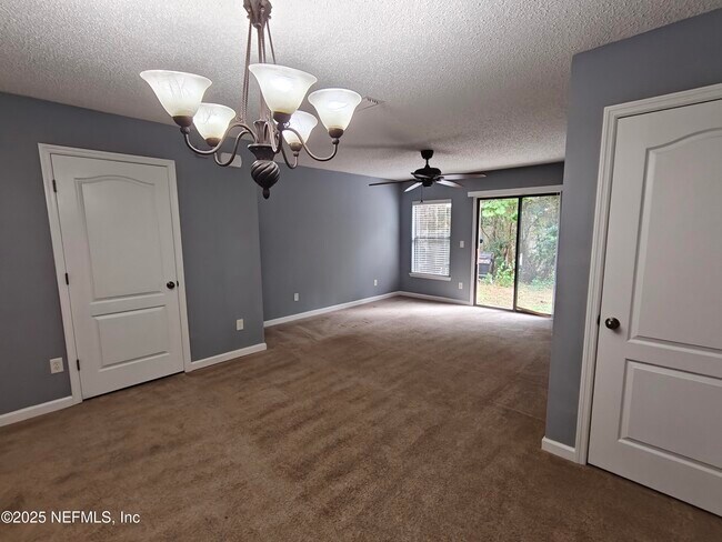 Building Photo - 7764 Playschool Ln