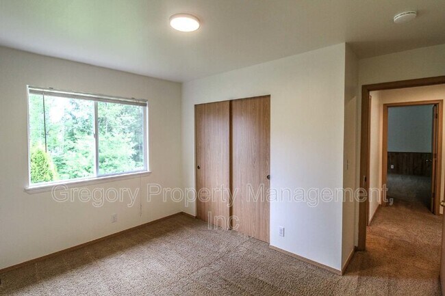 Building Photo - 3025 133rd Pl SE