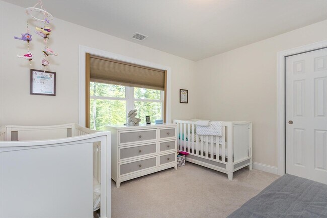 Building Photo - 42 Magnolia Way
