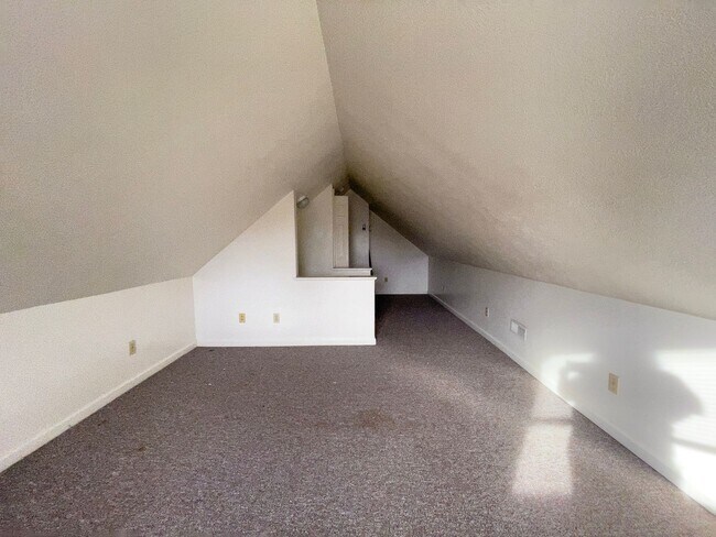 Building Photo - Yorktown School District